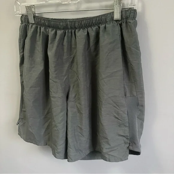 Nike Athletic Shorts in Forest Green Medium | Drawstring Loose Fit Back Pocket - Picture 2 of 13